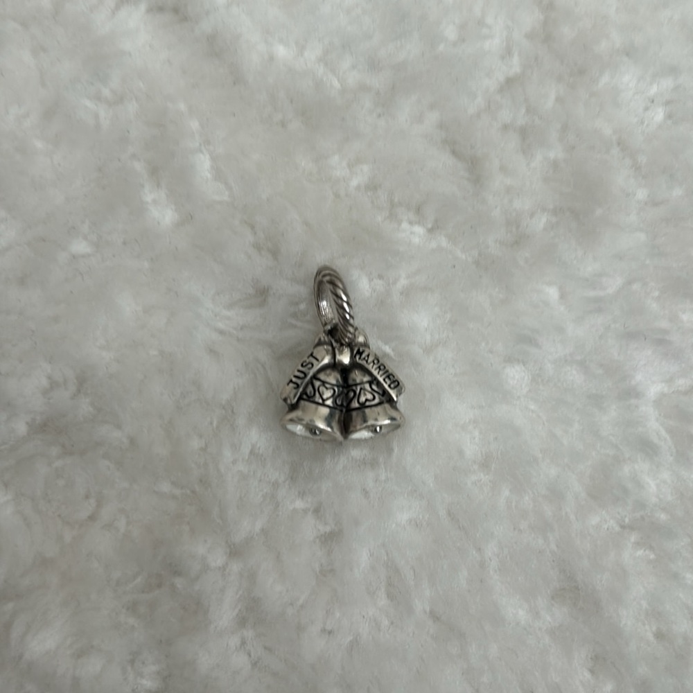 Brighton wedding bells bracelet charm - Picture 4 of 6
